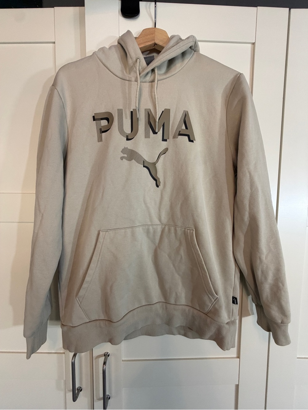 Puma Men's Hooded Sweatshirt in Light Beige with Logo B7